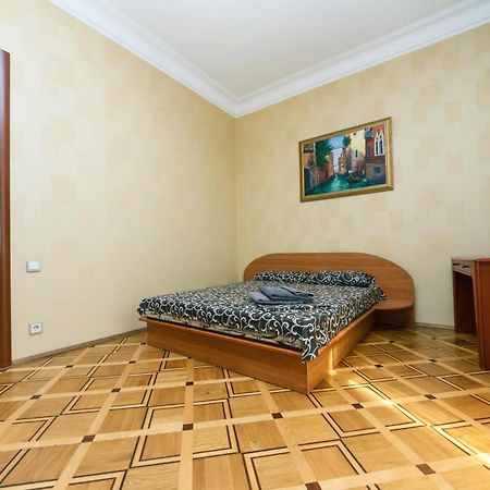 Квартира На Крещатике Kijów Zewnętrze zdjęcie