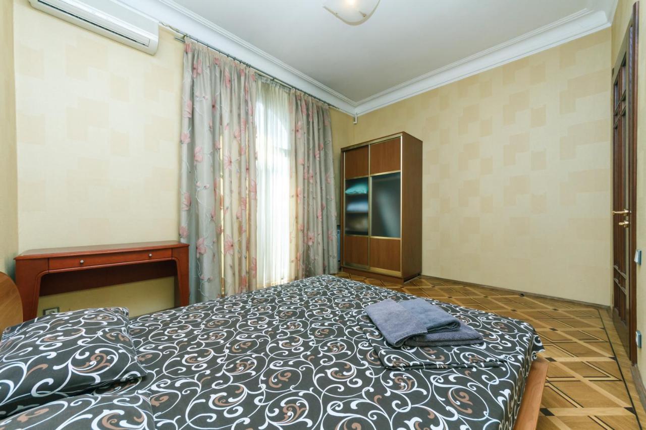 Квартира На Крещатике Kijów Zewnętrze zdjęcie