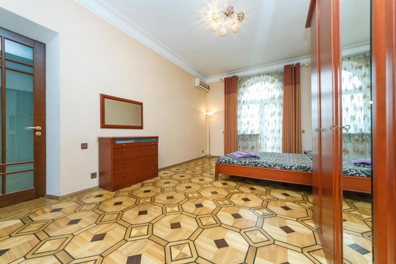 Квартира На Крещатике Kijów Zewnętrze zdjęcie