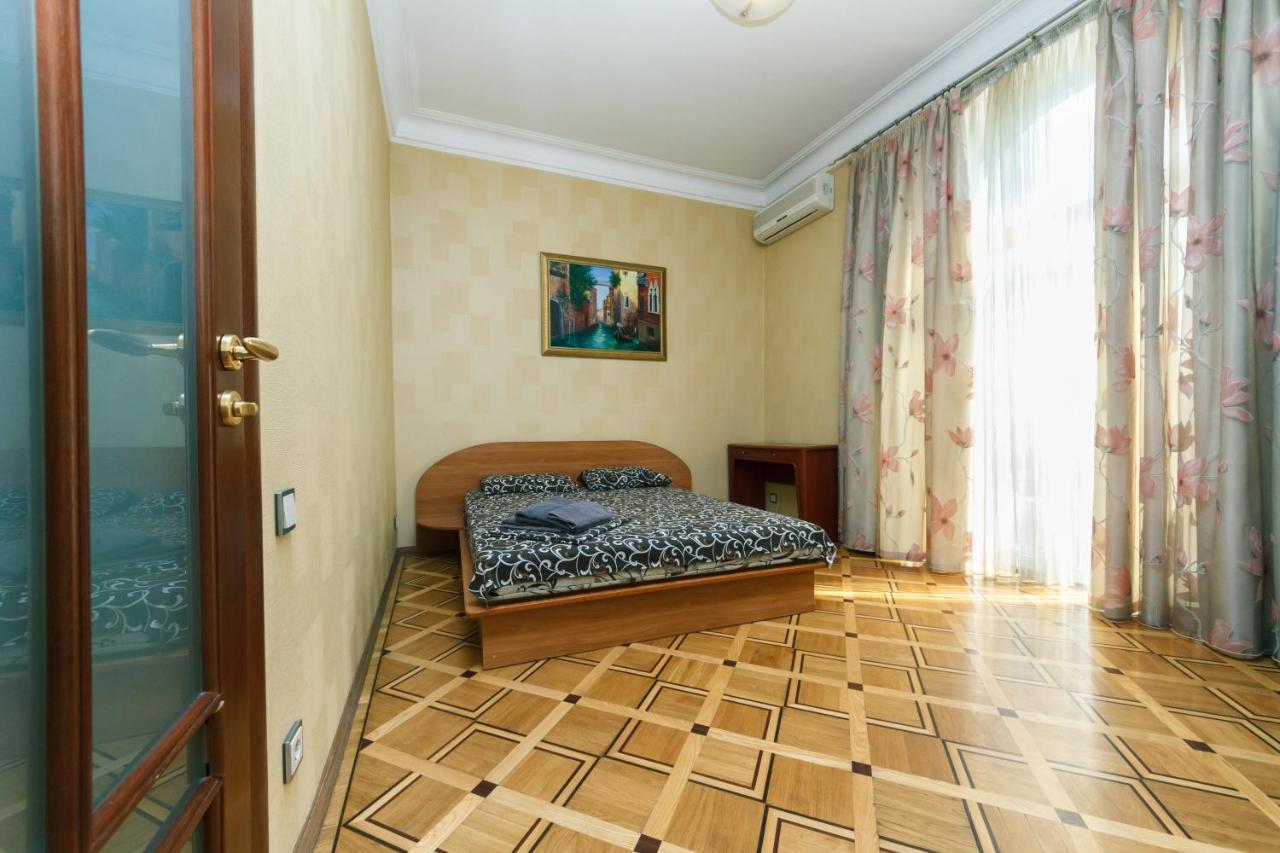 Квартира На Крещатике Kijów Zewnętrze zdjęcie